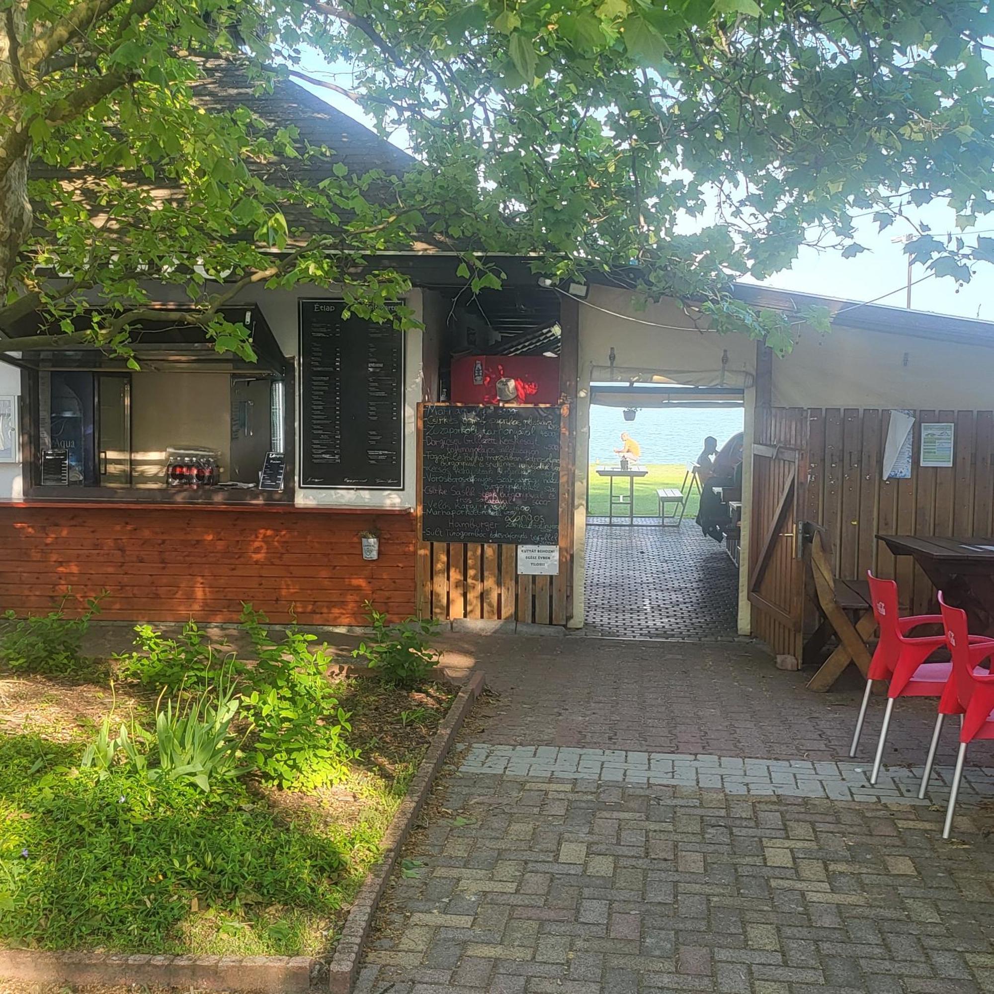 Kali Medence Kapuja 1 Apartment Zanka